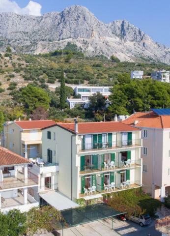 Apartmani Niko Podgora Exterior photo