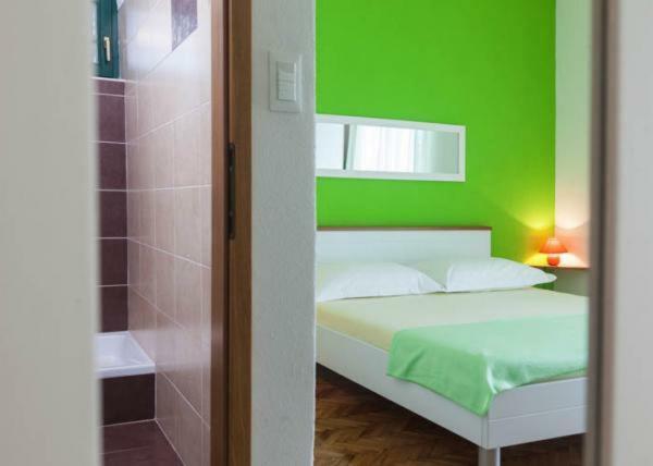 Apartmani Niko Podgora Exterior photo