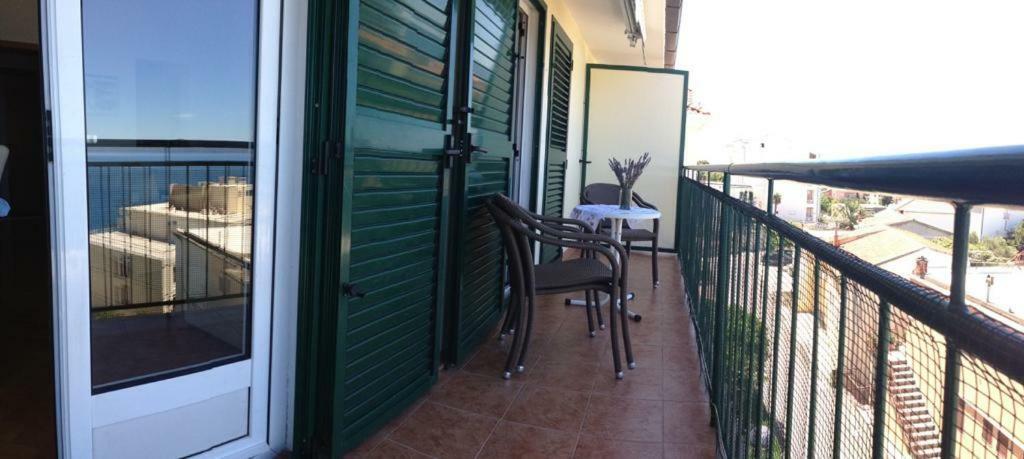 Apartmani Niko Podgora Exterior photo